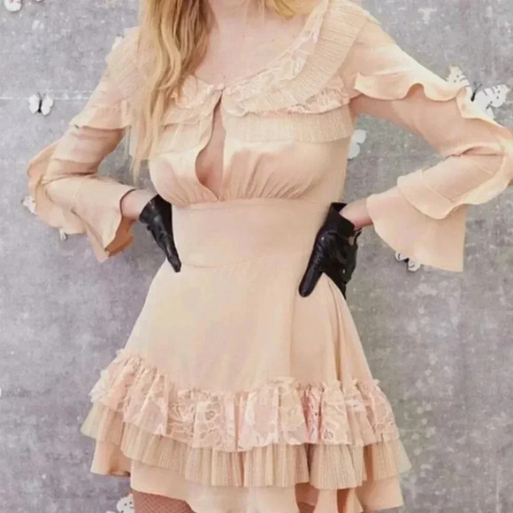 NWT For Love and Lemons Claire Pleated Nude Blush Pink Ruffle Dress Size Small